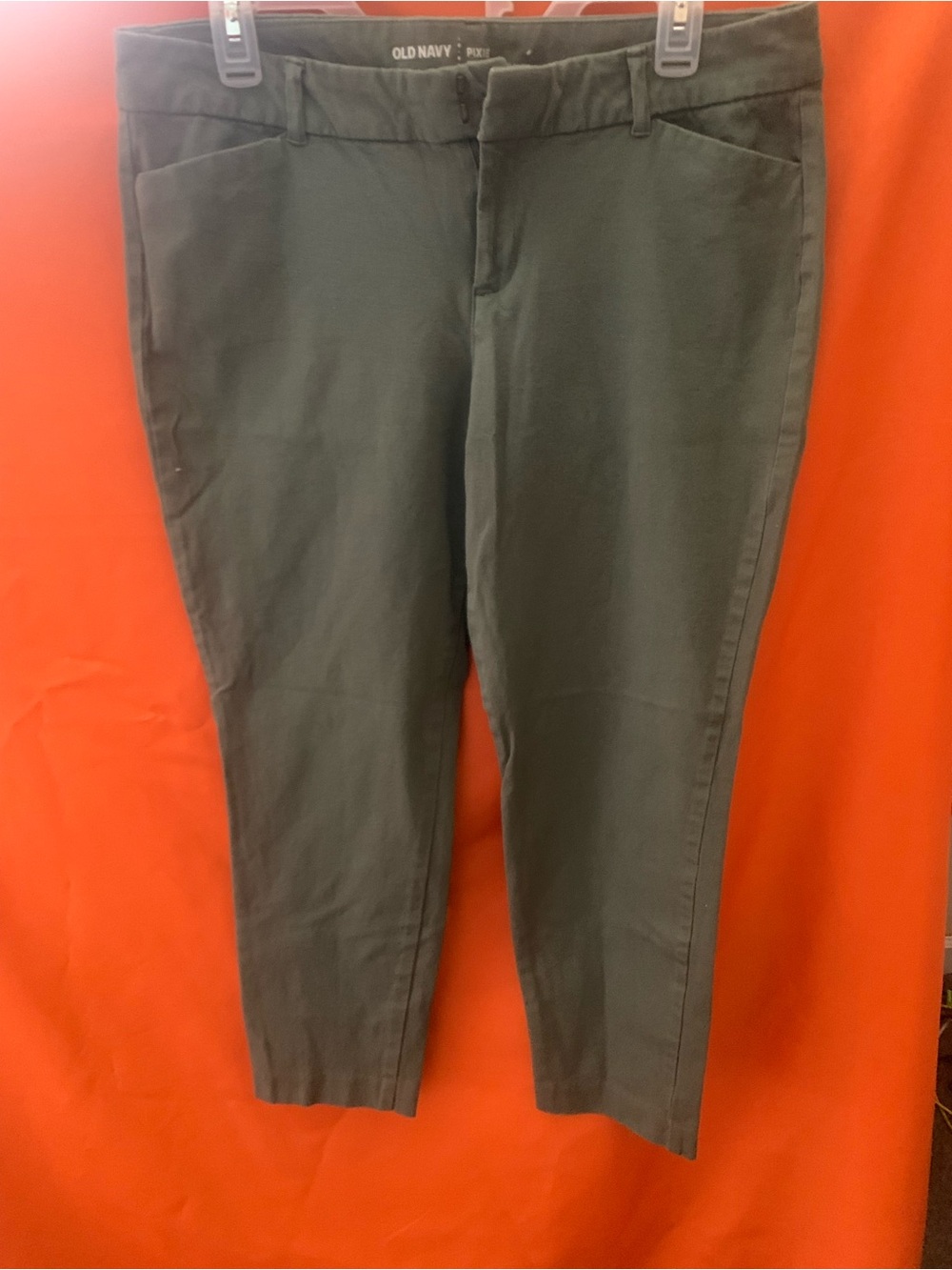 Old Navy Women’s Olive Green Mid Rise Pixie Pants with Pockets